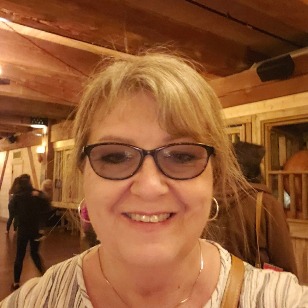 Meet your Posher, Johnna